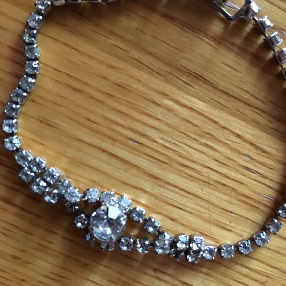 Vintage Rhinestone bracelet - Picture 2 of 4